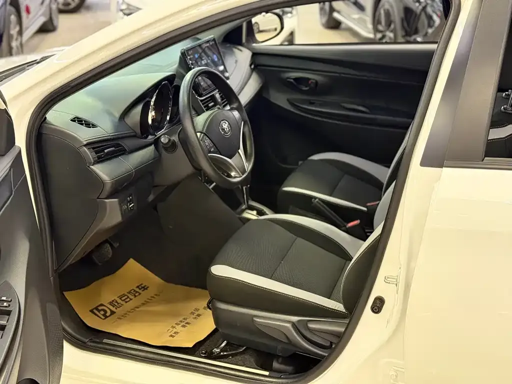Toyota Yaris L 2022 из CN, фото 3