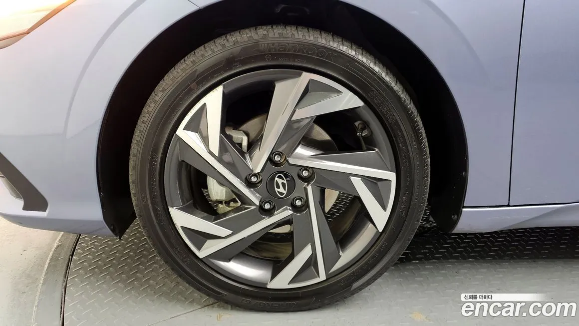 Hyundai AVANTE — фото 4
