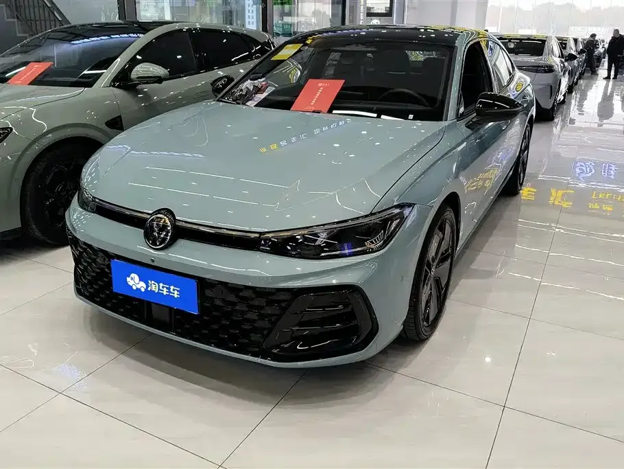 Volkswagen Passat 2024 из CN, фото 1
