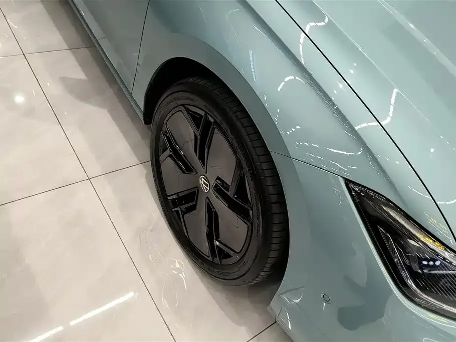 Volkswagen Passat 2024 из CN, фото 2