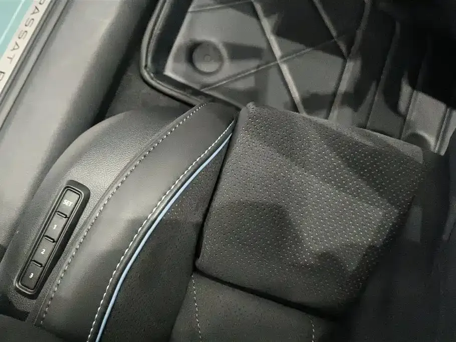 Volkswagen Passat 2024 из CN, фото 6