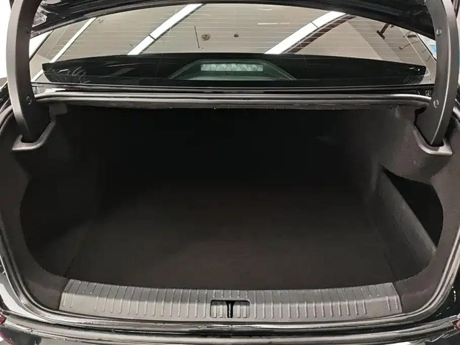 Volkswagen Passat 2023 из CN, фото 5