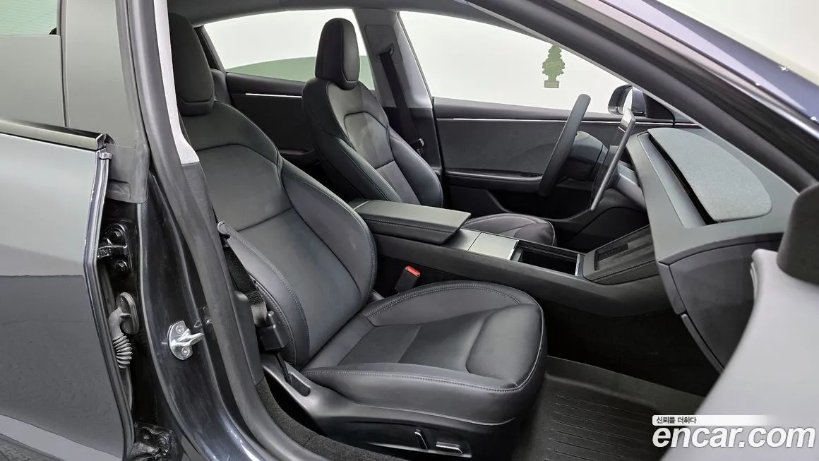 Tesla Model 3 2025 из KR, фото 10