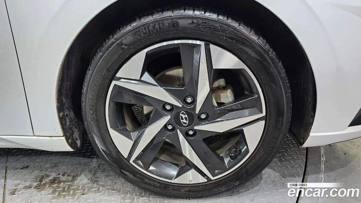 Hyundai AVANTE — фото 8