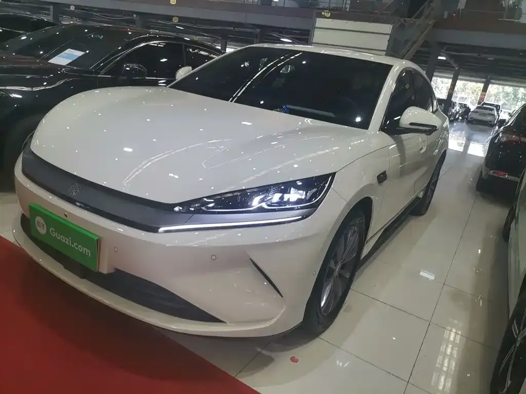 BYD Qin L — фото 4