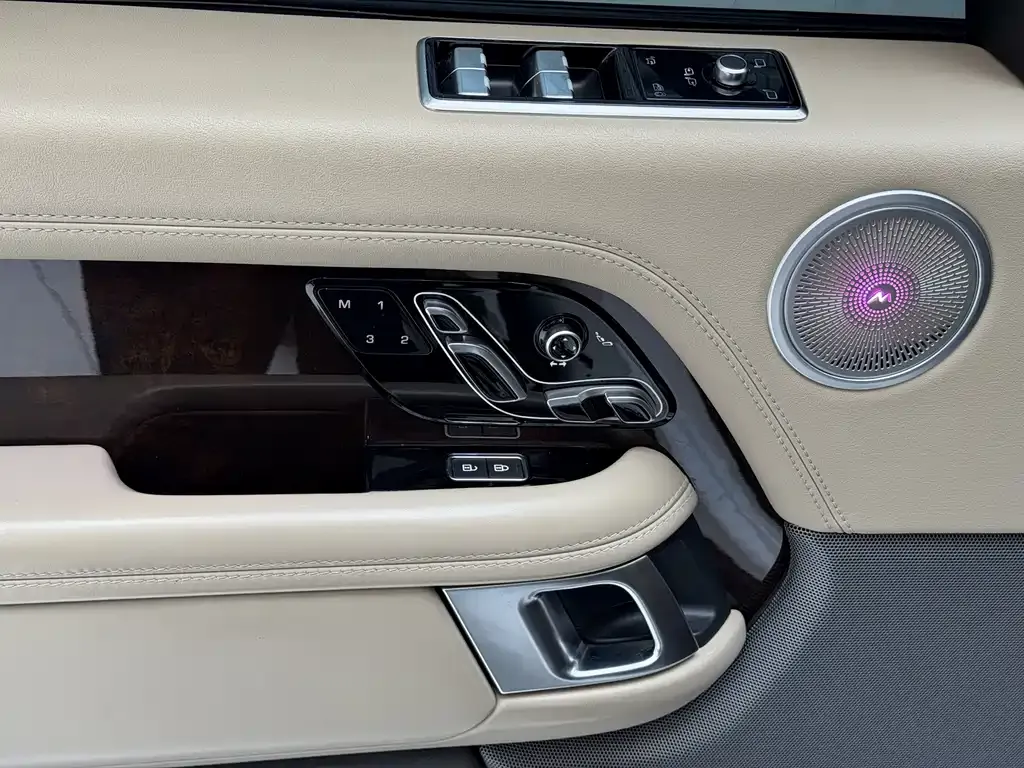 Land Rover Range Rover 2021 из CN, фото 8