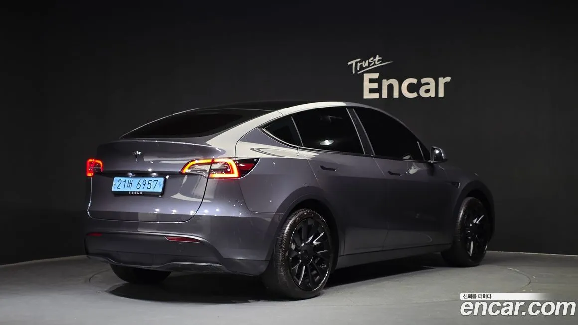 Tesla Model Y 2024 из KR, фото 3