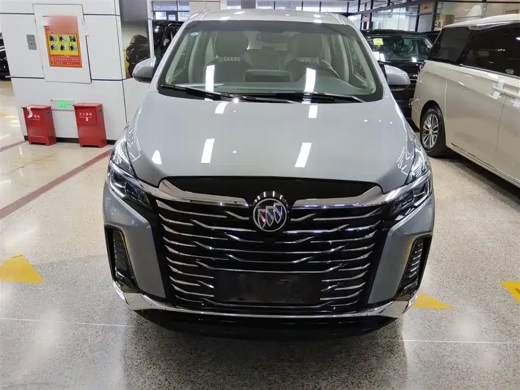 Buick GL8 2023 из CN, фото 9