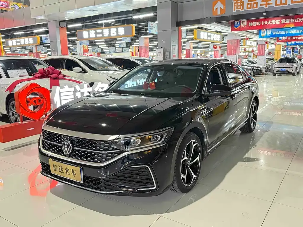 Volkswagen Passat 2023 из CN, фото 1