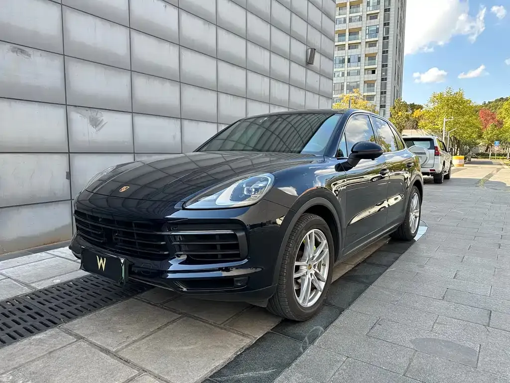Porsche Cayenne Hybrid — фото 1
