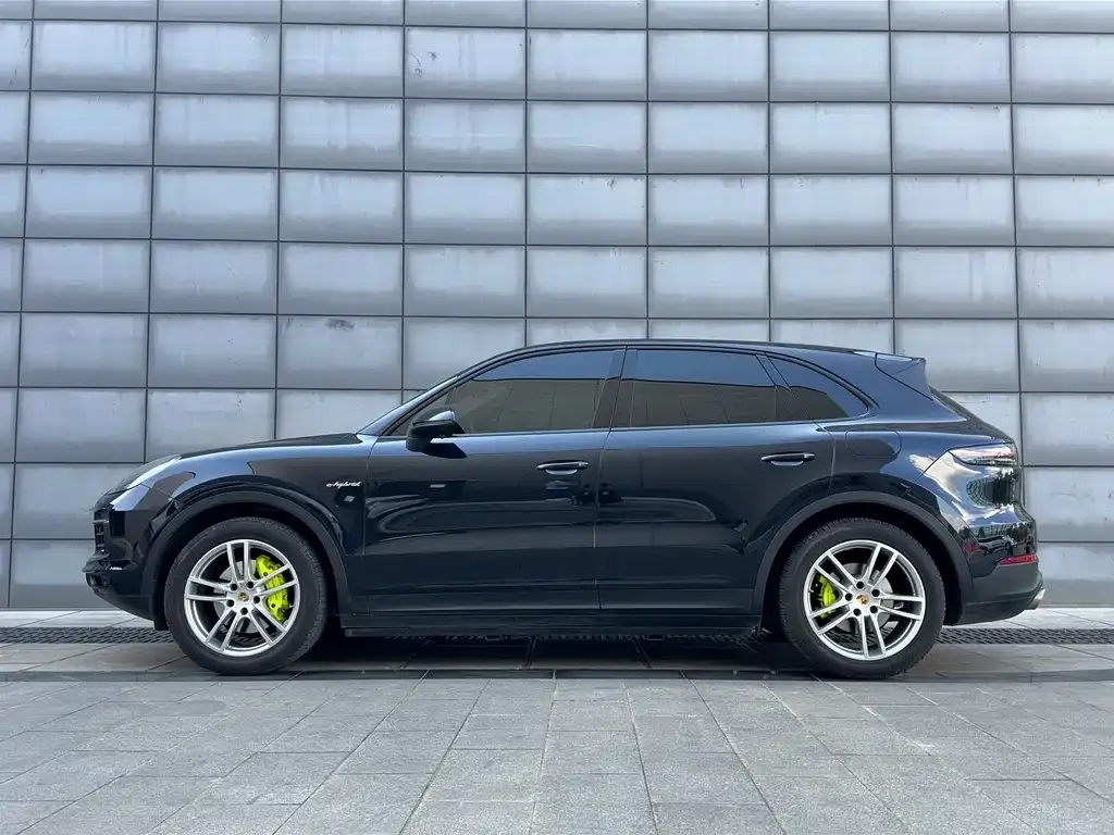 Porsche Cayenne Hybrid — фото 4