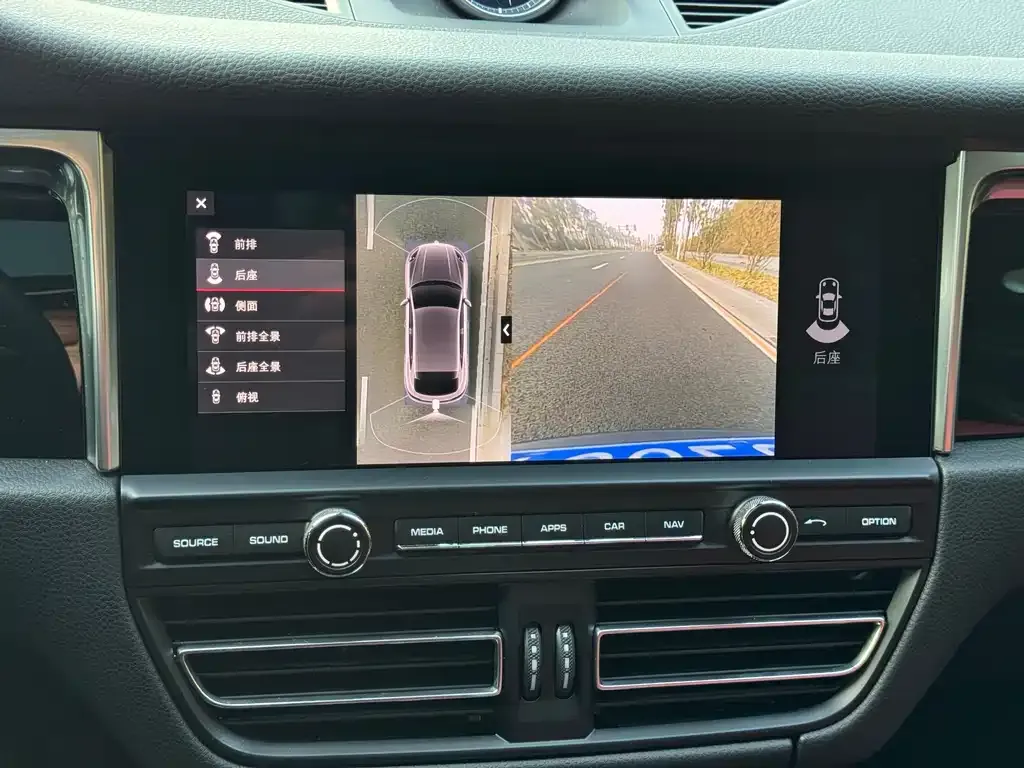 Porsche Macan 2021 из CN, фото 5