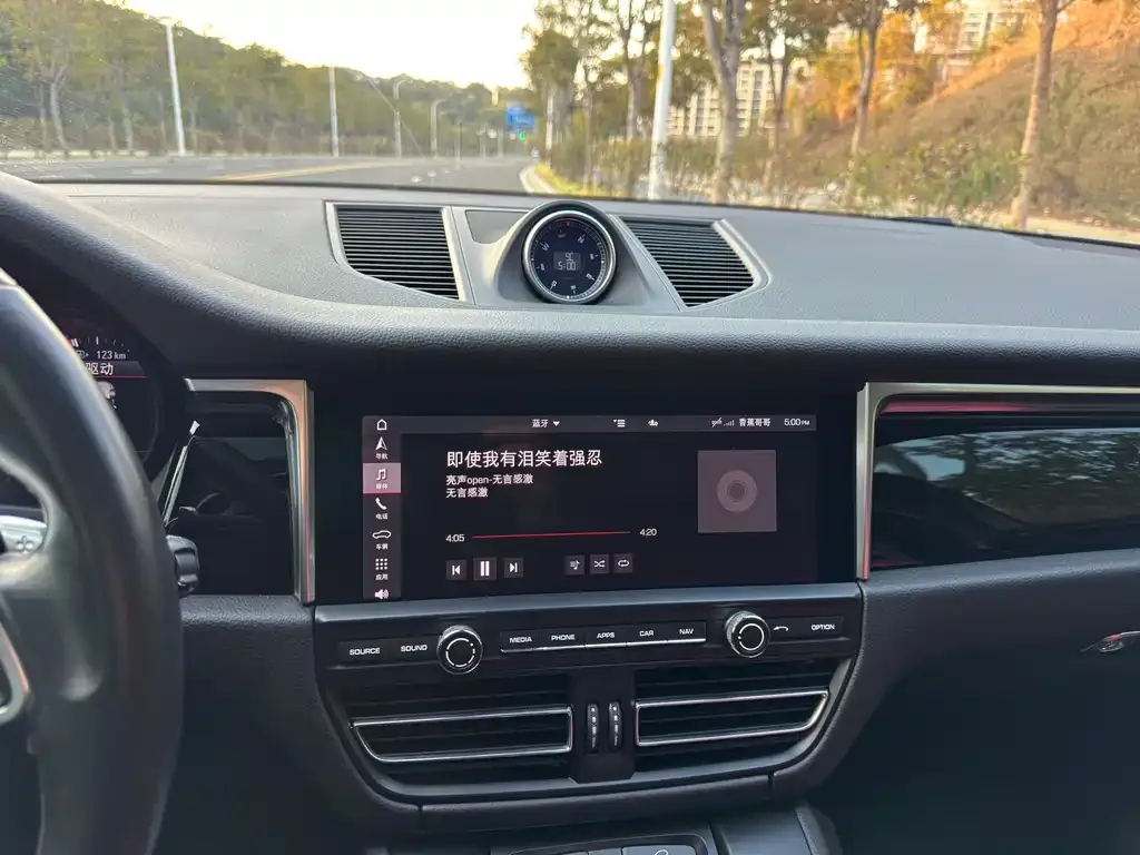 Porsche Macan 2021 из CN, фото 4