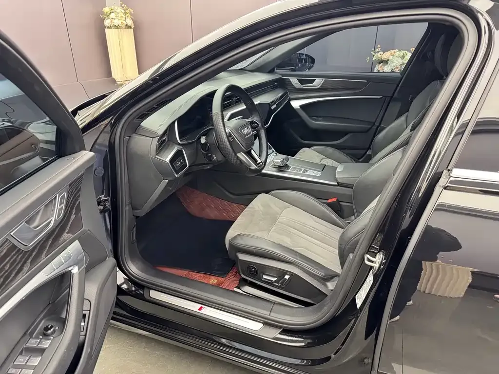 Audi A6L 2024 из CN, фото 8