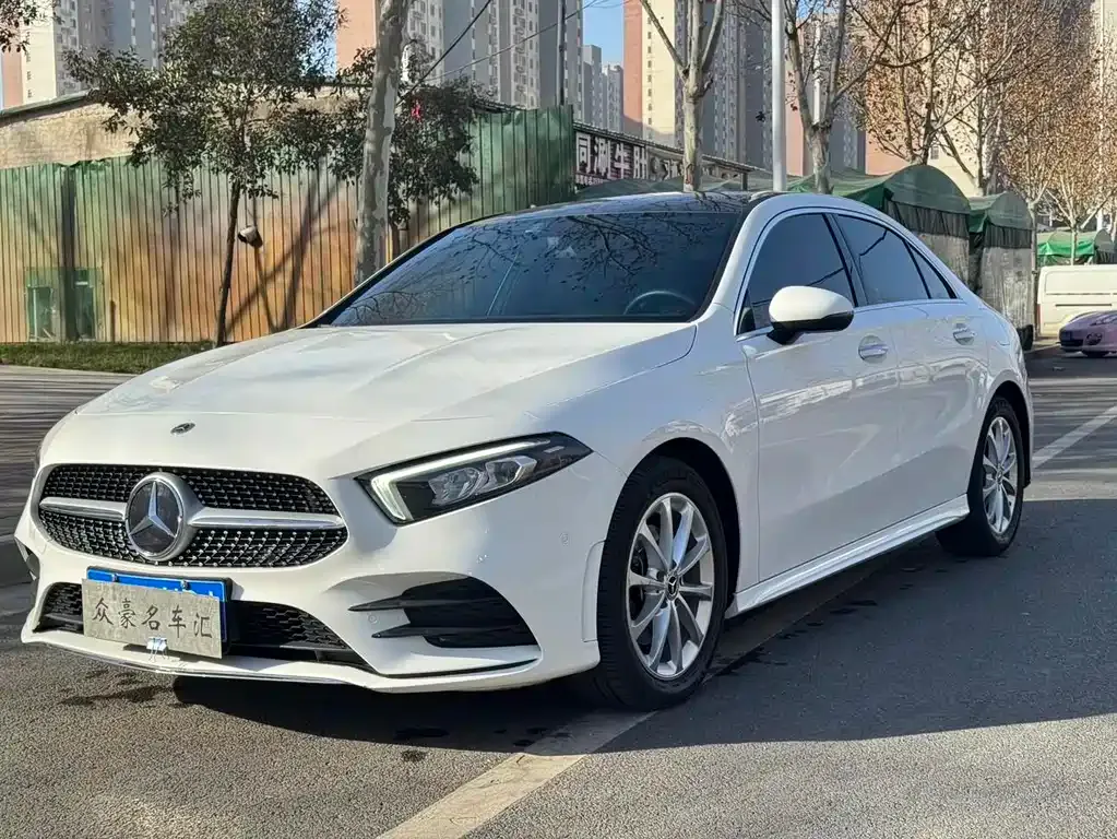 Mercedes-Benz A-Class — фото 1