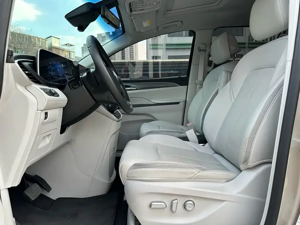 Buick GL8 2023 из CN, фото 8