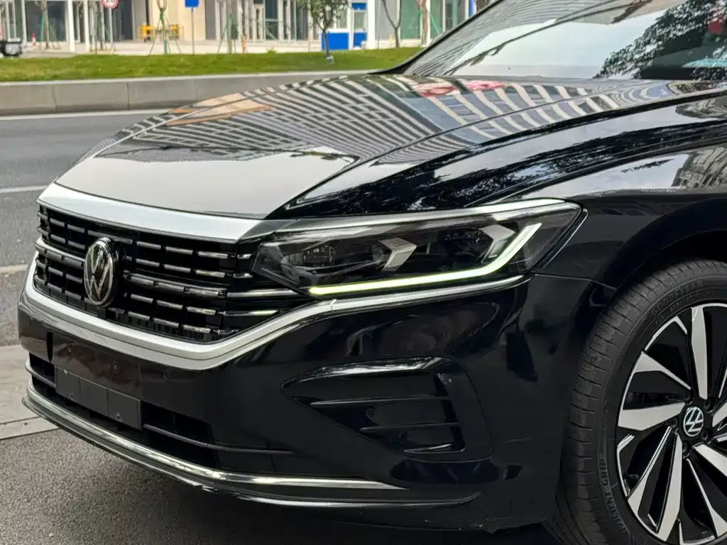 Volkswagen Passat — фото 6