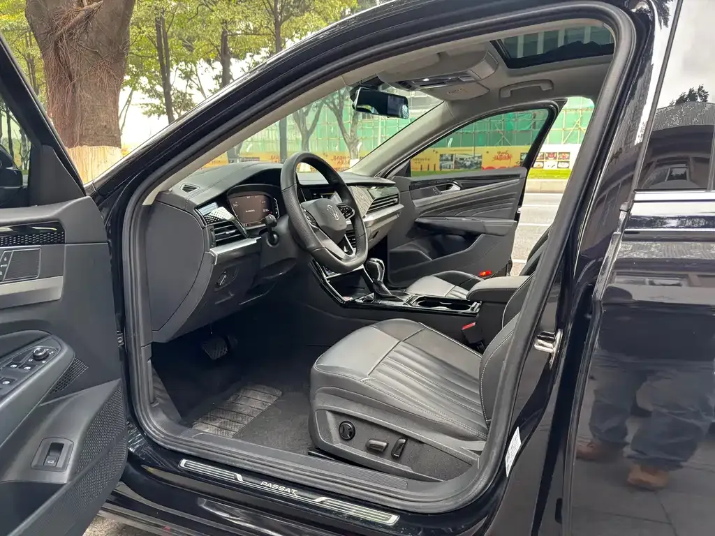 Volkswagen Passat — фото 10