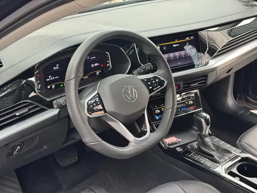 Volkswagen Passat — фото 5