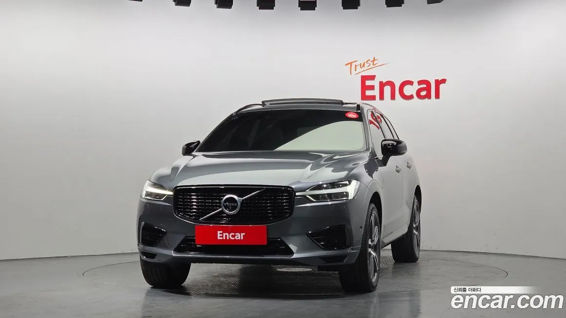 Volvo XC60 — фото 2