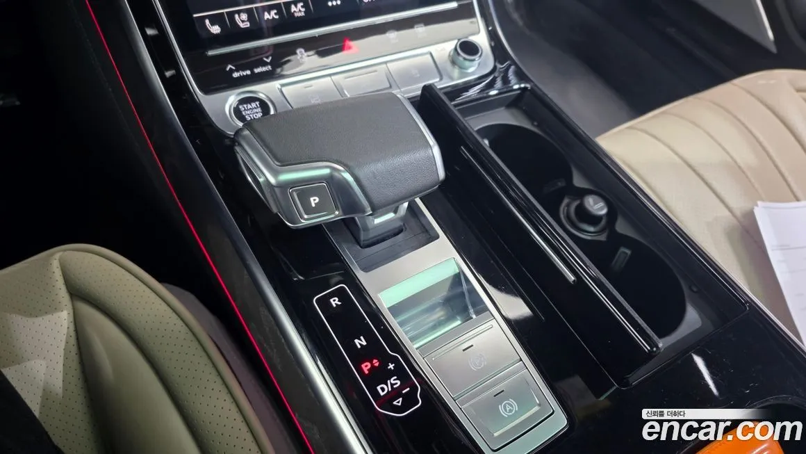 Audi A8 — фото 4