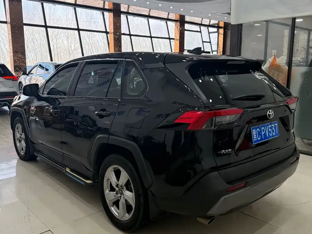 Toyota RAV4 2021 из CN, фото 9