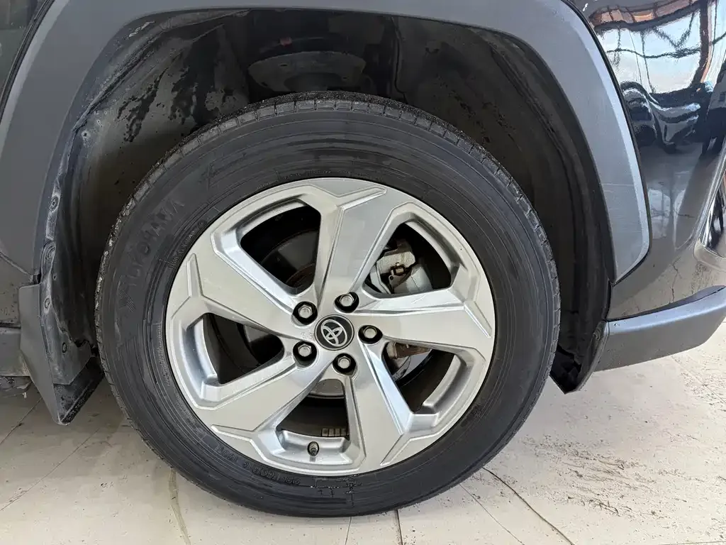 Toyota RAV4 2021 из CN, фото 6