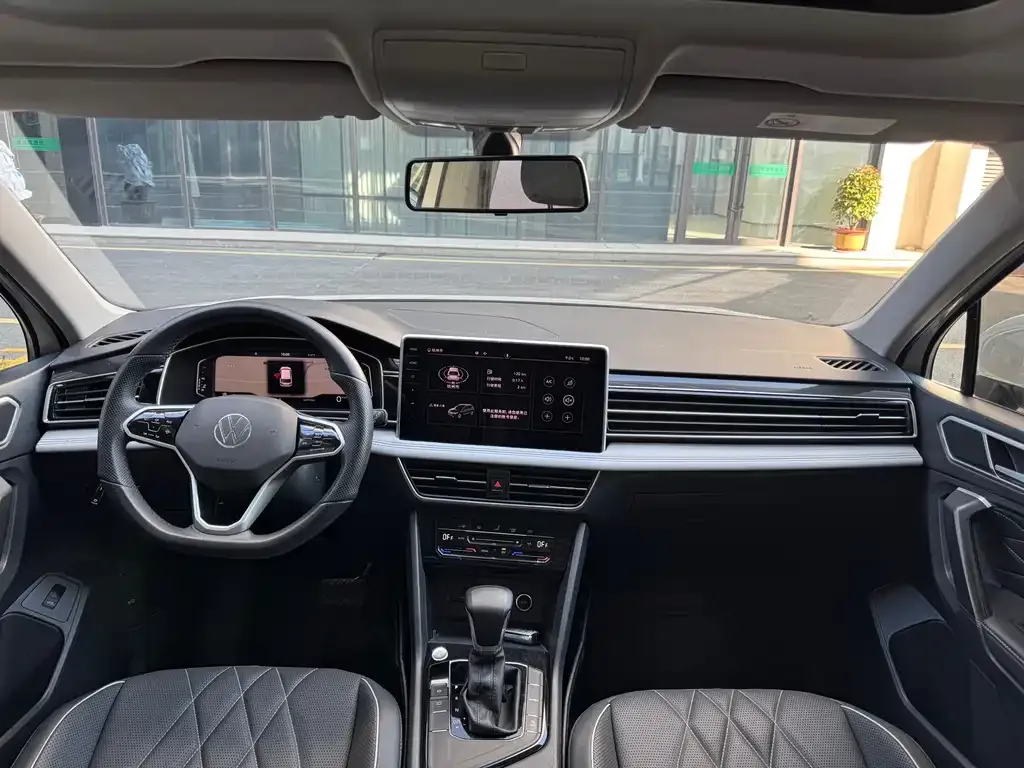 Volkswagen Tiguan L 2023 из CN, фото 8