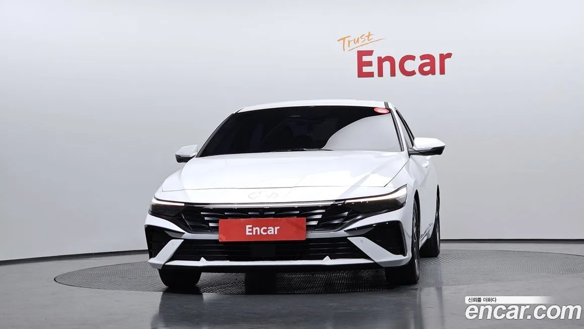 Hyundai AVANTE — фото 3