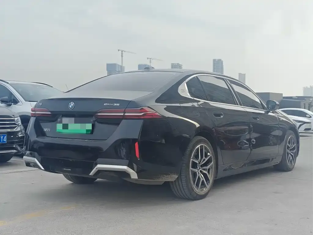 BMW i5 2024 из CN, фото 3
