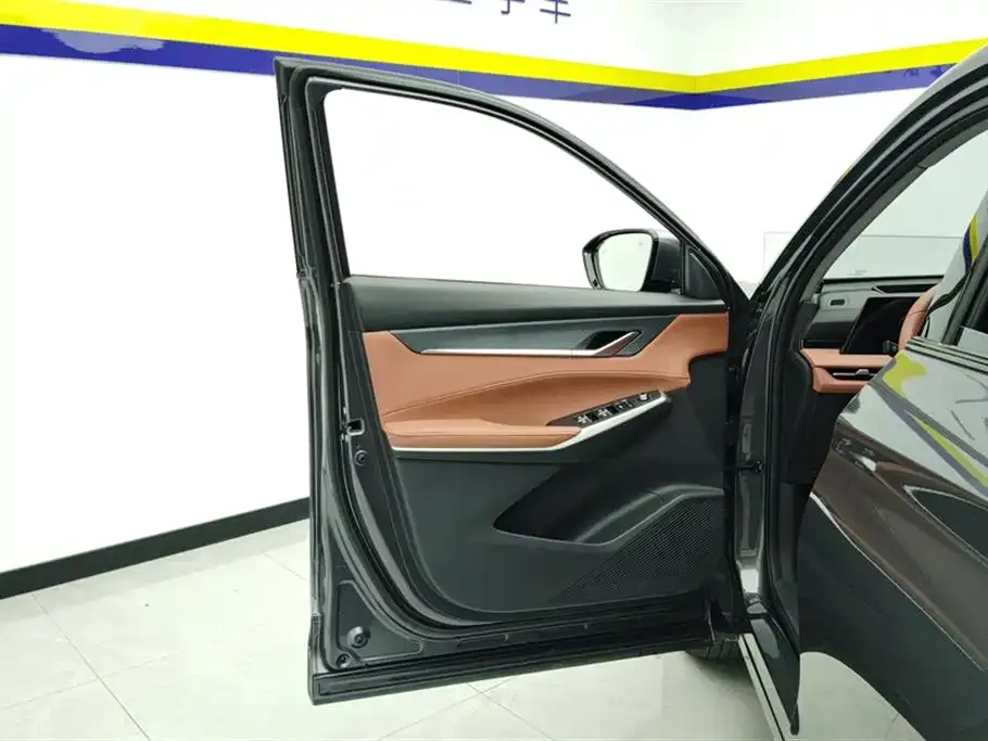 Changan CS75PLUS 2023 из CN, фото 2