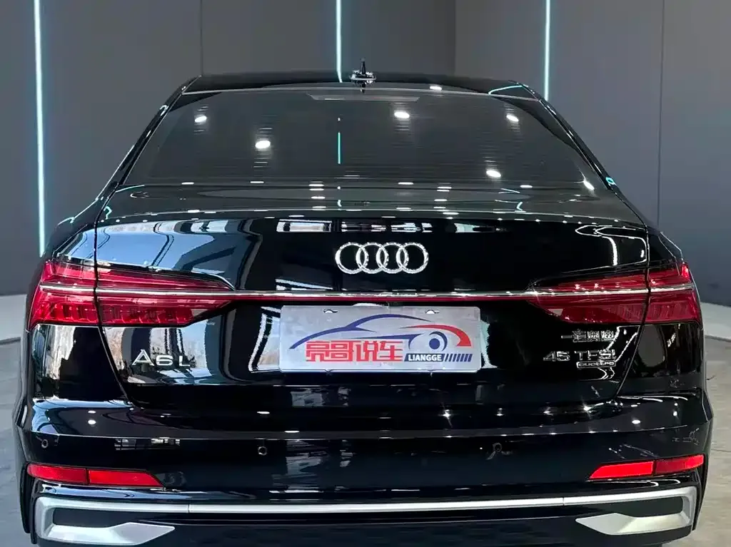Audi A6L — фото 7