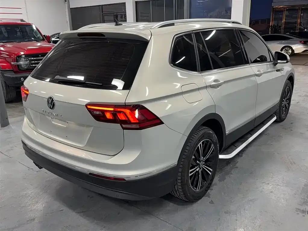 Volkswagen Tiguan L 2021 из CN, фото 8
