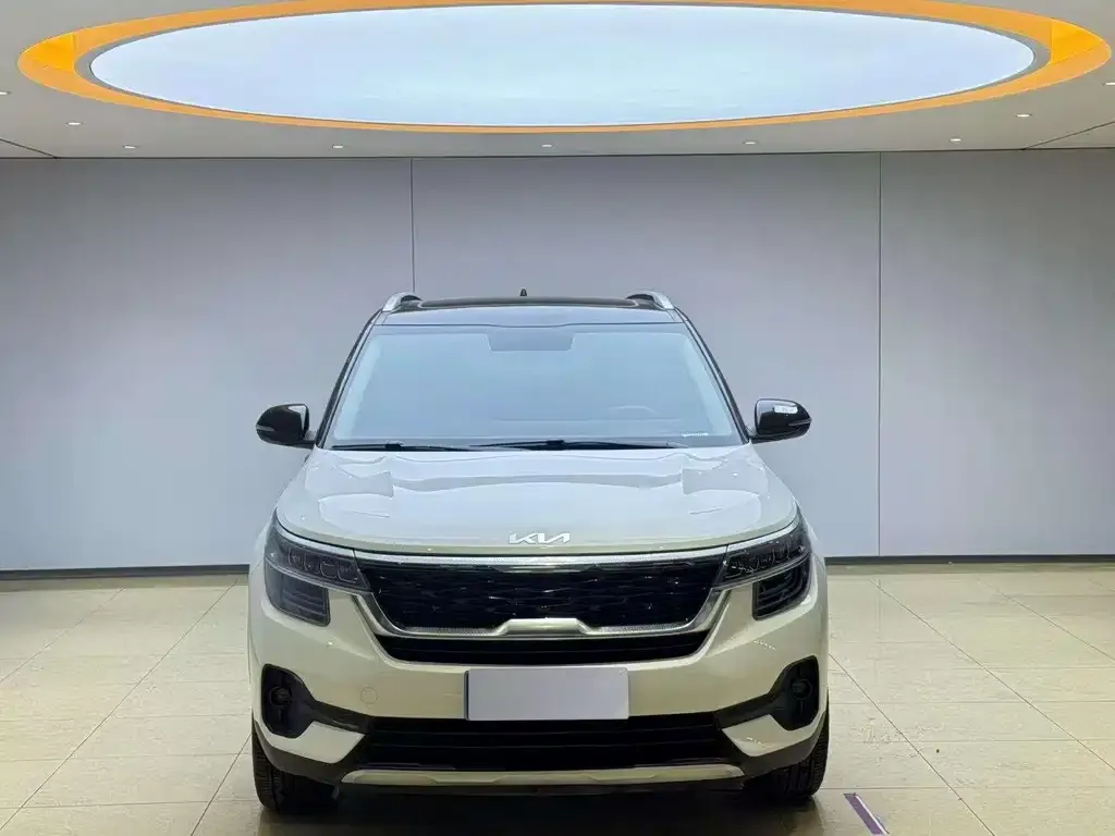 Kia KX3 2022 из CN, фото 2