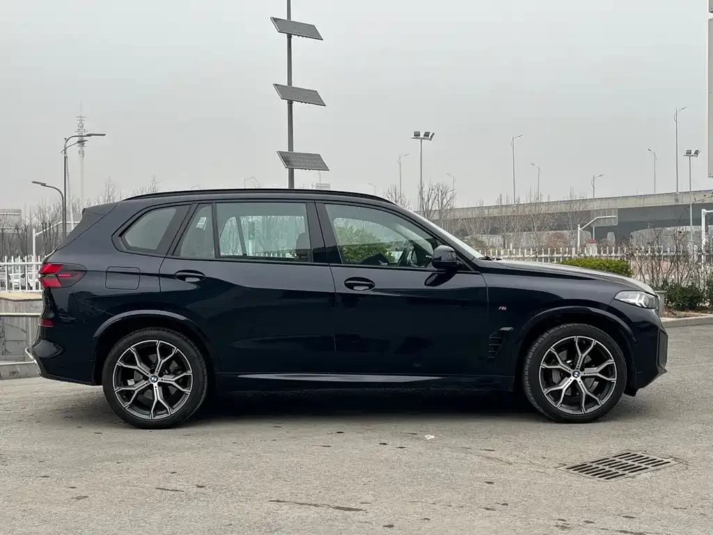 BMW X5 2025 из CN, фото 2