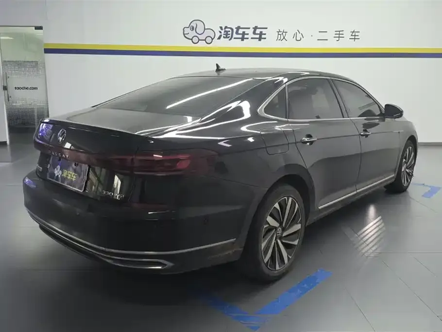 Volkswagen Passat — фото 4