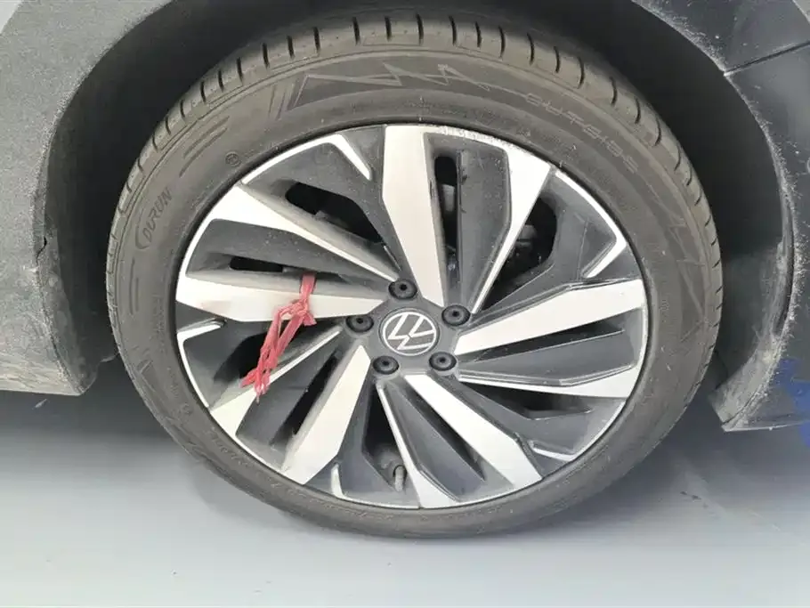 Volkswagen Passat — фото 3