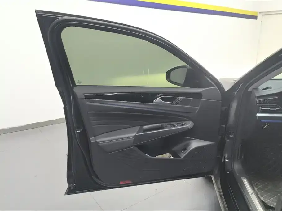 Volkswagen Passat — фото 2