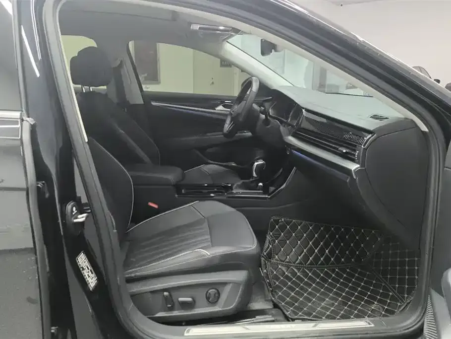 Volkswagen Passat — фото 5