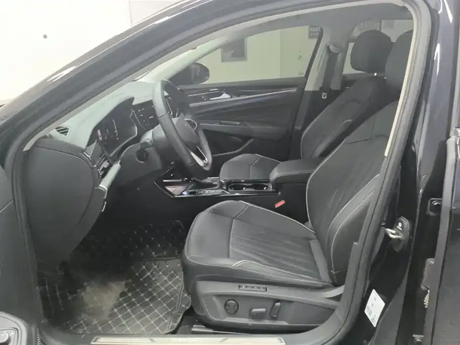 Volkswagen Passat — фото 8