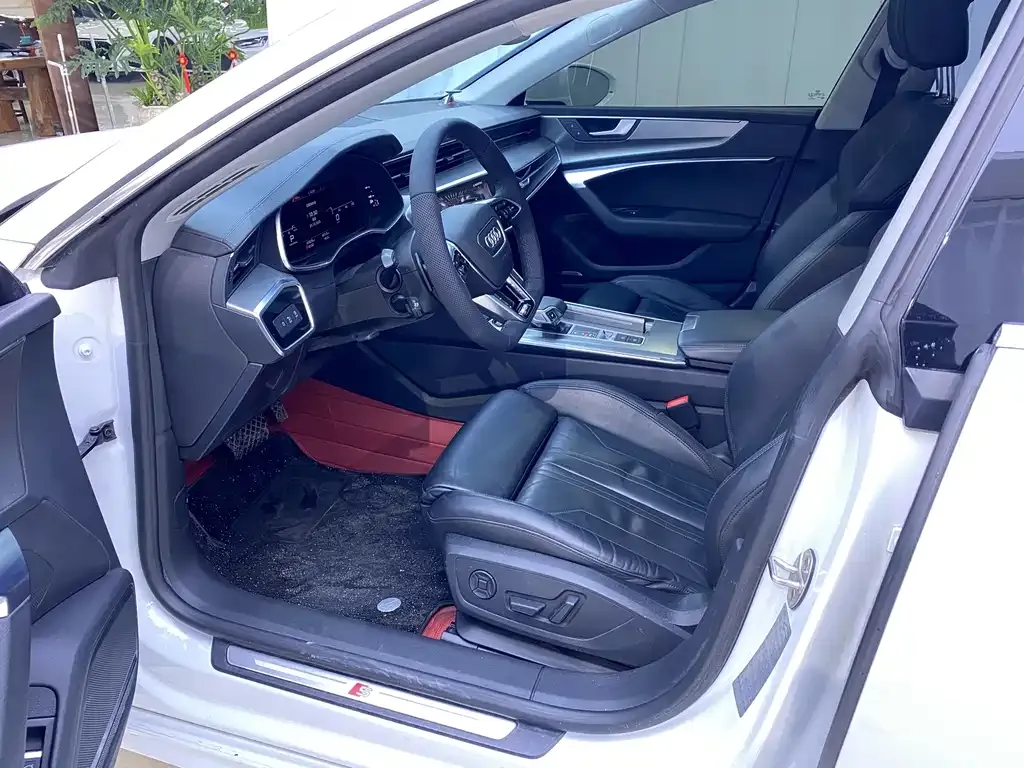 Audi A7 2021 из CN, фото 5