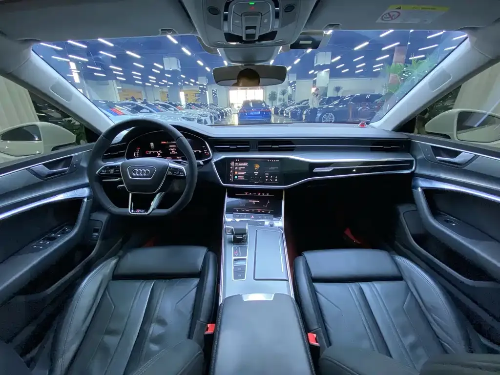 Audi A7 2021 из CN, фото 4