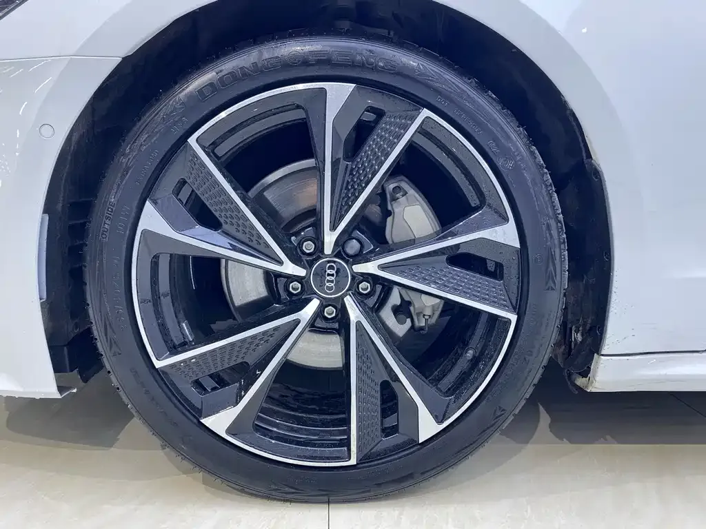 Audi A7 2021 из CN, фото 9