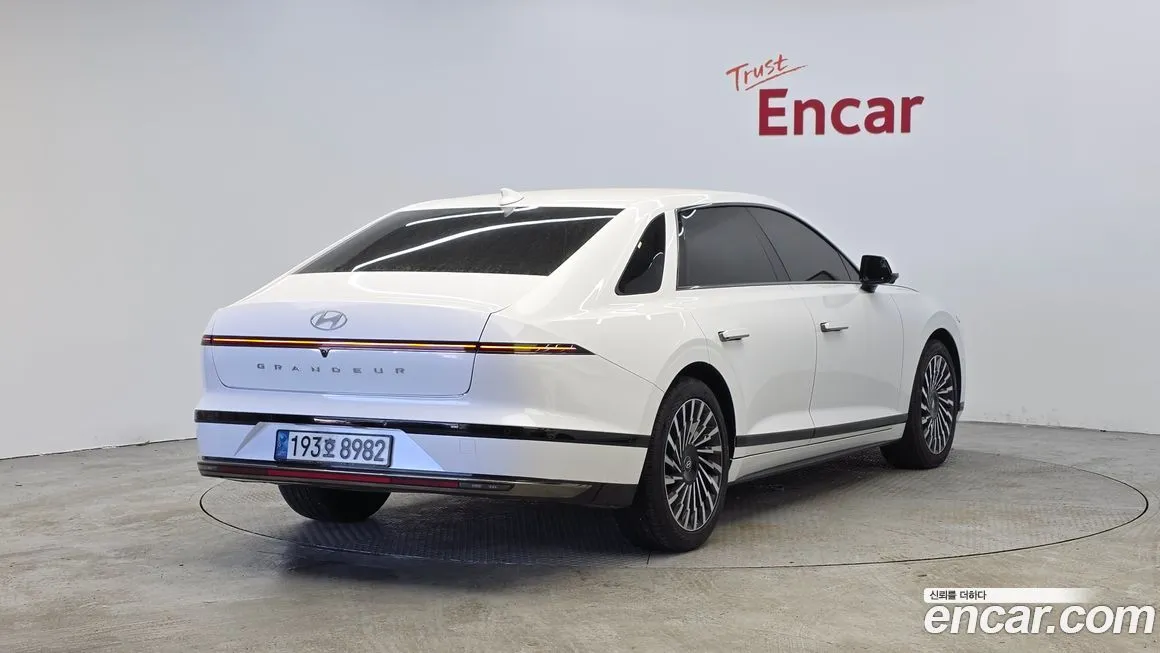 Hyundai Grandeur 2023 из KR, фото 7
