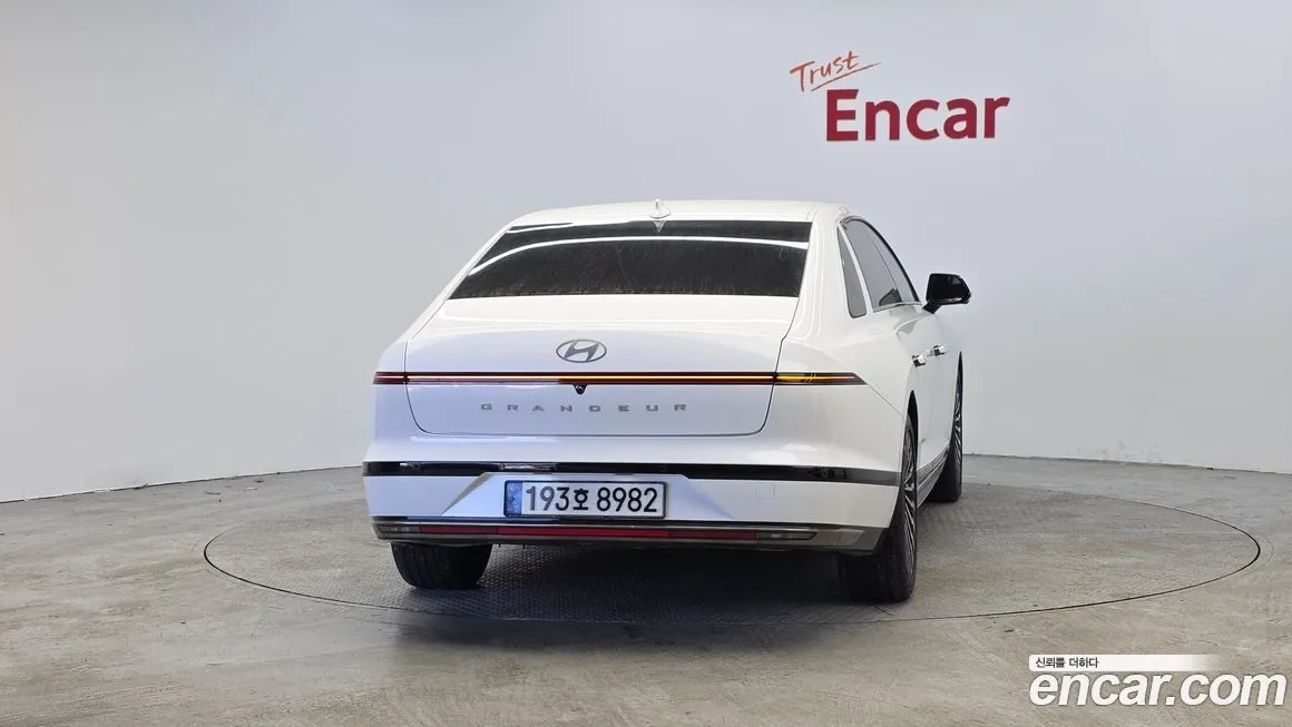 Hyundai Grandeur 2023 из KR, фото 8