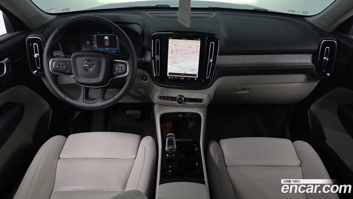 Volvo XC40 2025 из KR, фото 5