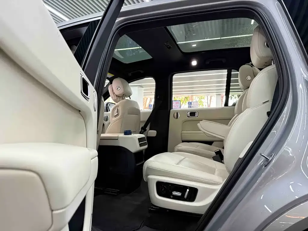 Li Auto L8 2022 из CN, фото 8