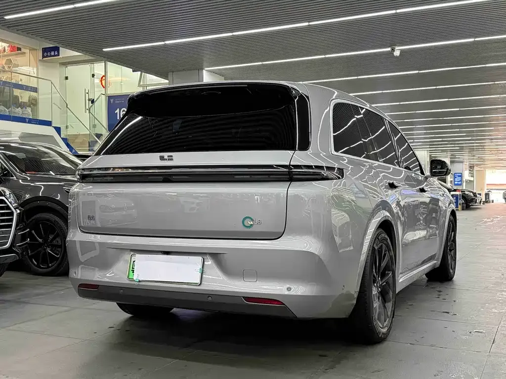 Li Auto L8 2022 из CN, фото 2