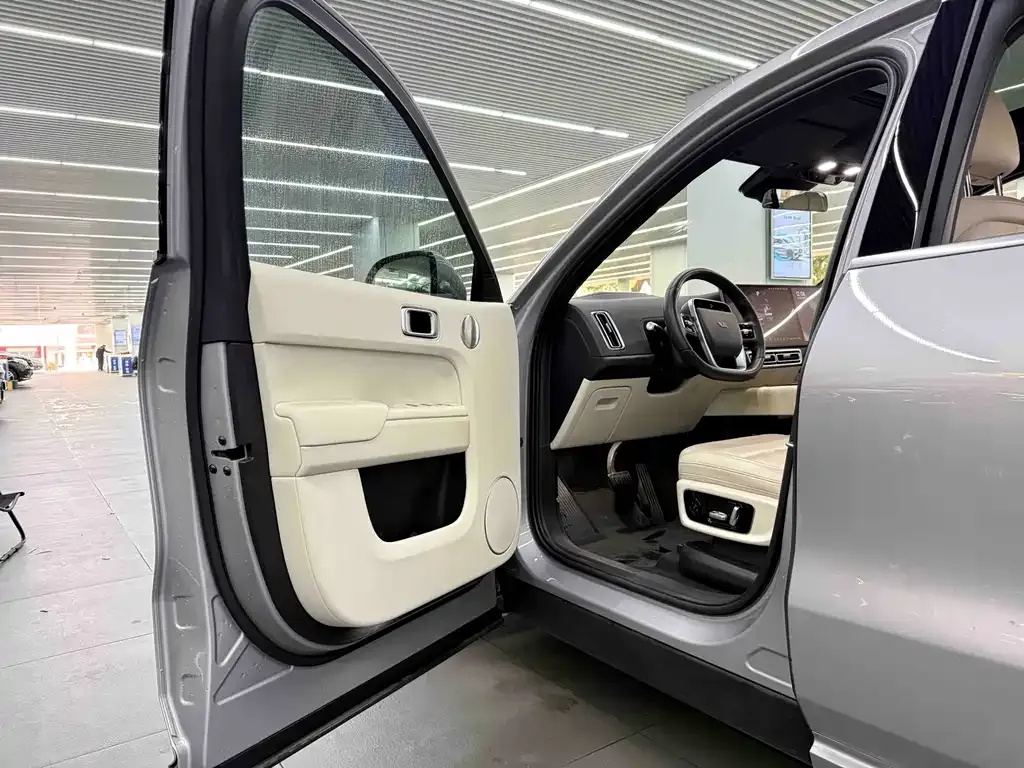 Li Auto L8 2022 из CN, фото 9