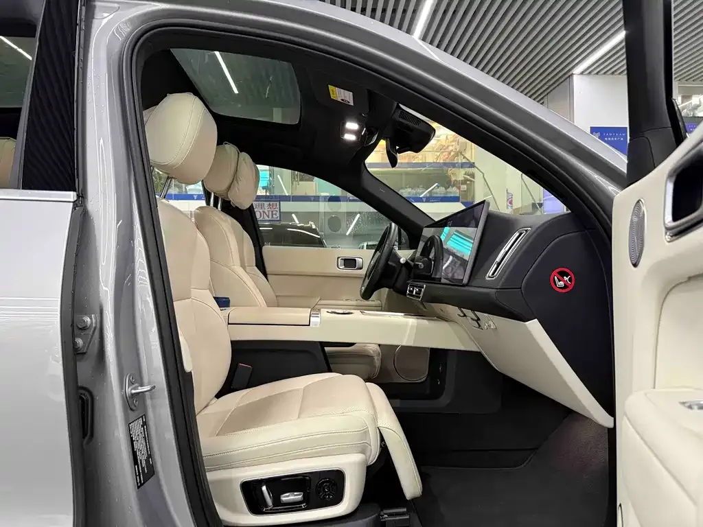 Li Auto L8 2022 из CN, фото 7